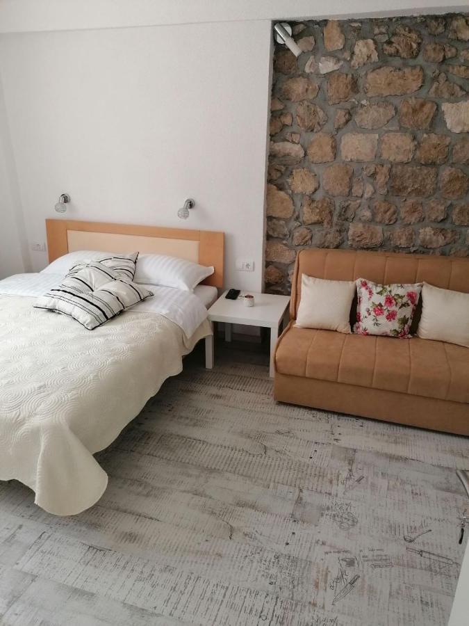 Vila Mira Trebinje Eksteriør billede